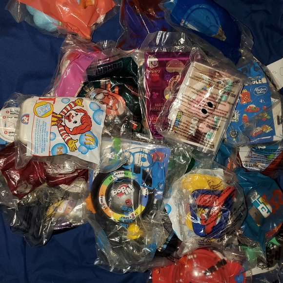 Mcdonalds toys - Picture 1 of 3